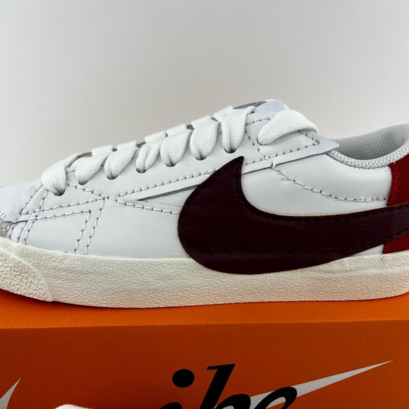 Nike Blazer Low 77 Jumbo Swoosh Women's Sneakers Shoes White Red DQ1470-104 - Picture 9 of 10